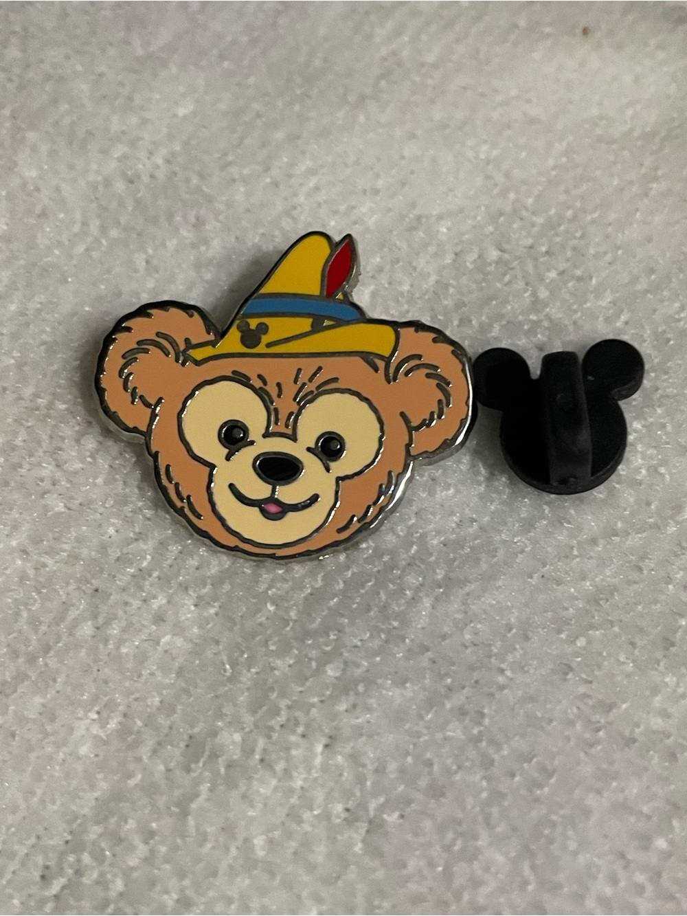 Disney Duffy Bear Hidden Mickey Pin – Pinocchio Hat